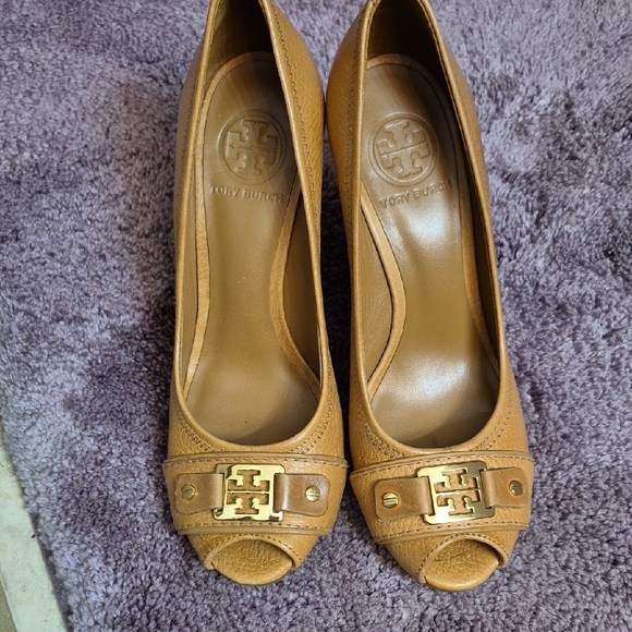 Tory Burch Shoes - Tory Burch Gold-Tone Buckle Tan Heels